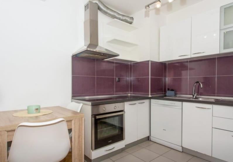 Michael Apartment Omis Bagian luar foto