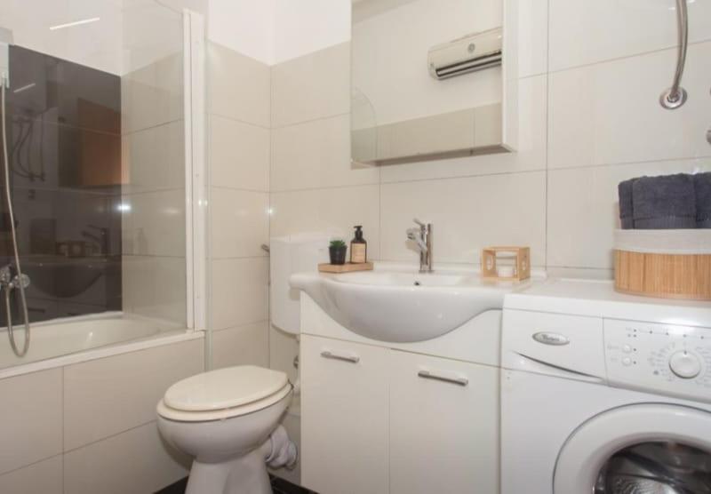 Michael Apartment Omis Bagian luar foto